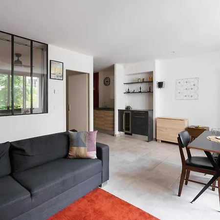 Bright And Airy 1bd Quartier De La Gare Appartamento